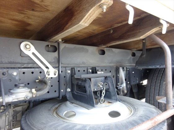 いすゞ BDG-NKR85A