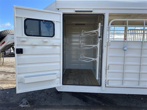 2024 Swift Built 24' S/C