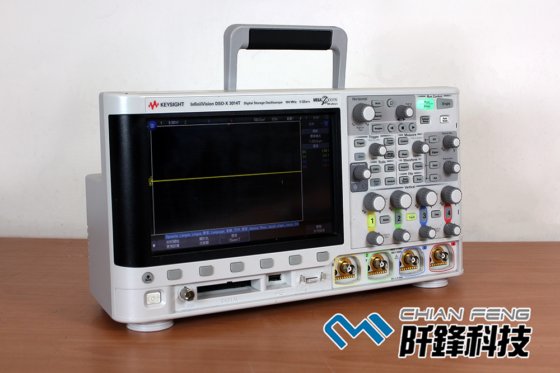 100 MHz,4 個類比通道,示波器