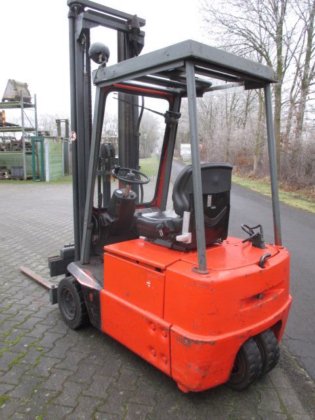 1990 Linde E15
