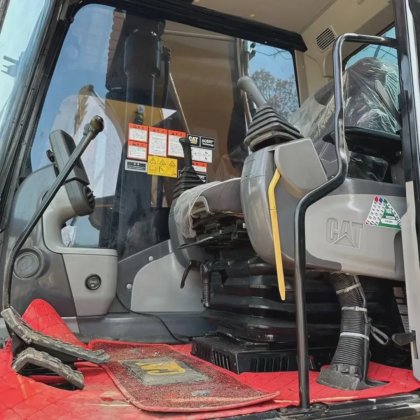 Caterpillar CAT 320D2