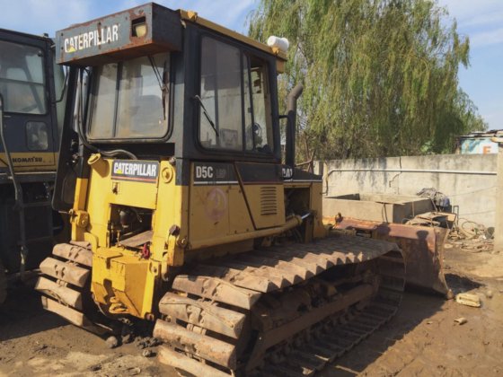 Caterpillar 社 CAT D5C