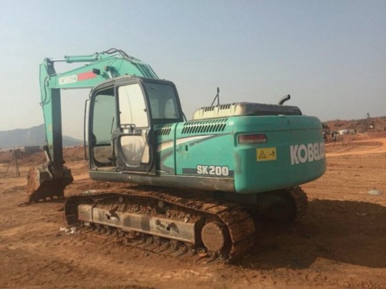 2016 Kobelco- sk200-8