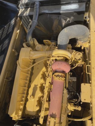 Caterpillar 社 Cat 330B