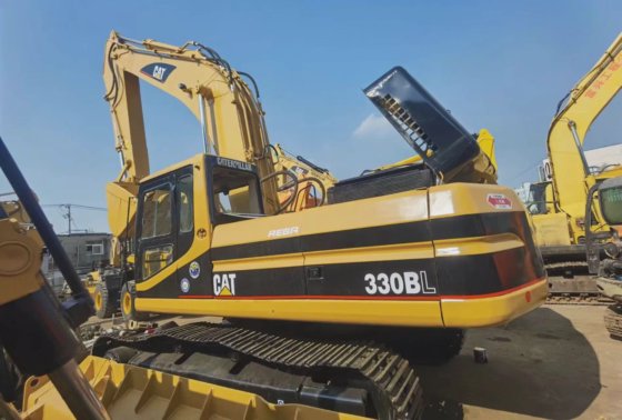 Caterpillar 社 Cat 330B