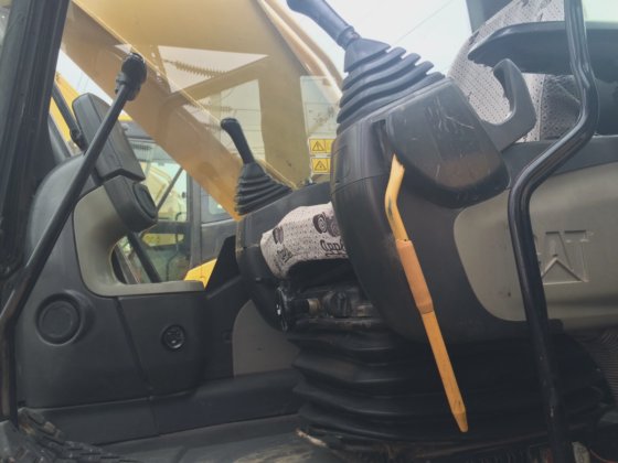 中古のキャタピラー329dl油圧トランスミッションクローラー