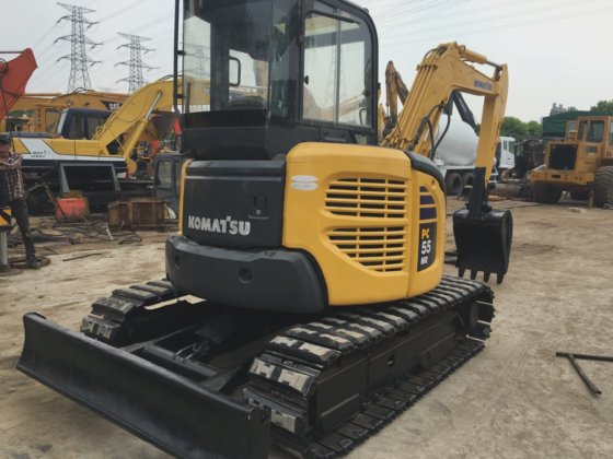 质量上乘的原装日本镰津 PC55 迷你挖掘机