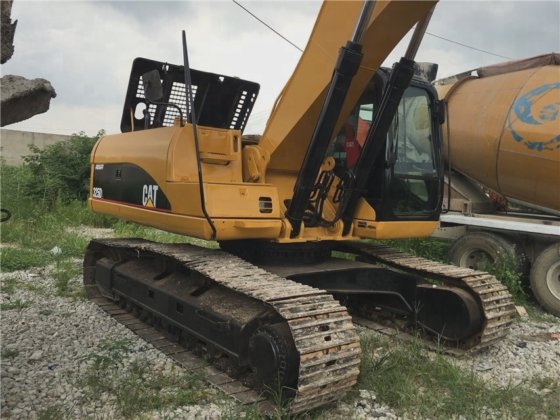 2016 CAT erpillar 325DL