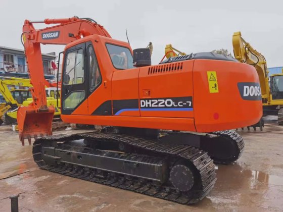 2016 Doosan 220LC-7