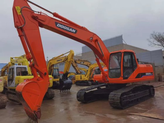 2016 Doosan 220LC-7
