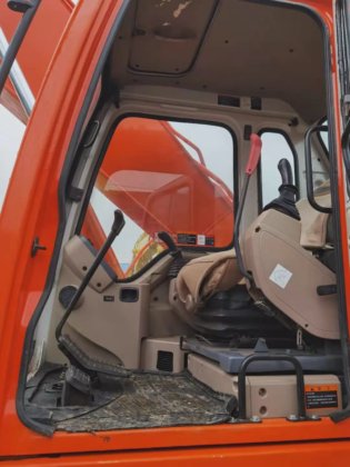 2016 Doosan 220LC-7