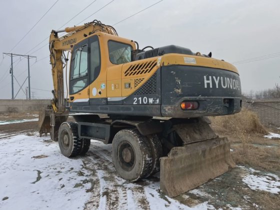 2014 Hyundai R210W-9
