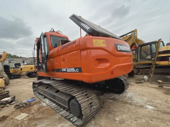 2022 Doosan DX225LC