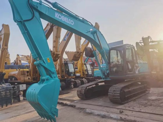 Kobelco SK200-8