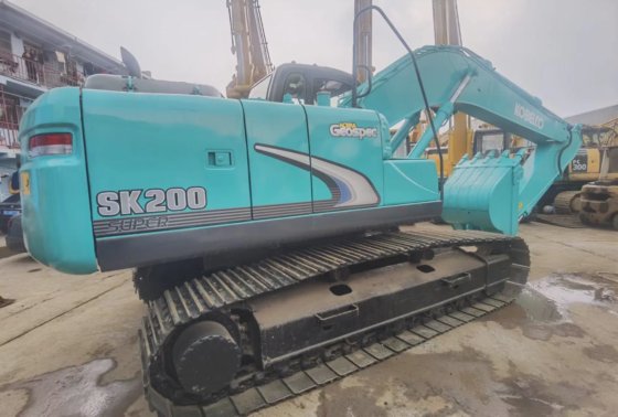 Kobelco SK200-8