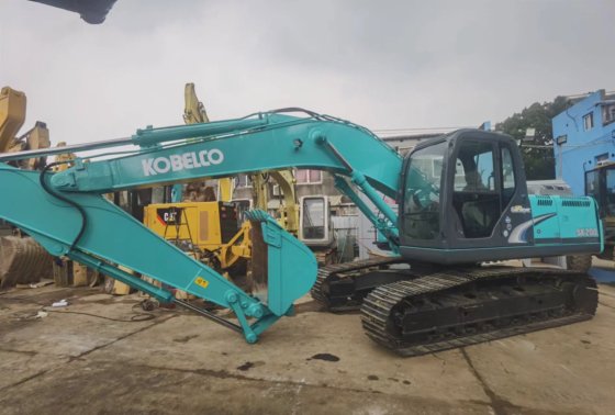 Kobelco SK200-8