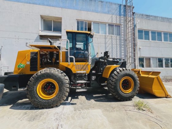 在庫の中古ホイールローダーZl50gn、油圧ローダー、リュゴン856h 中古ホイールローダー