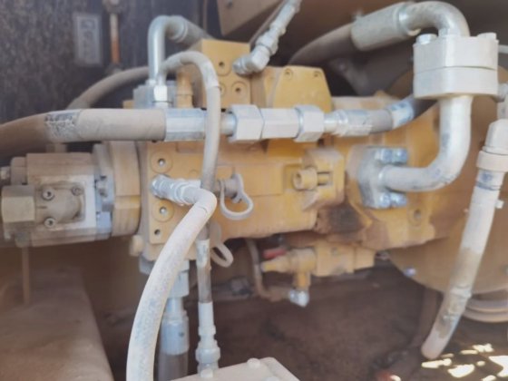 2016 CAT 卡特彼勒 325dl