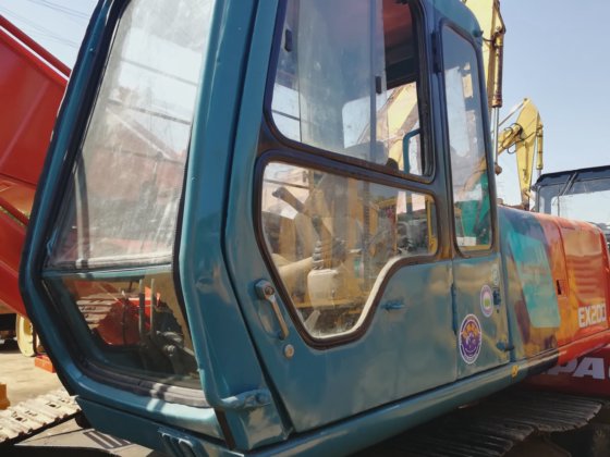 2014 hitachi ex200-3