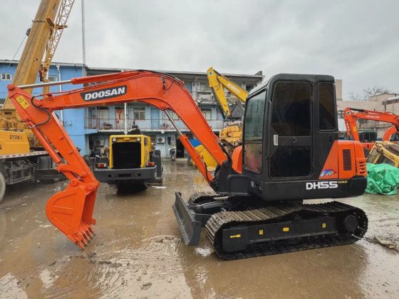 2019 Doosan DH55