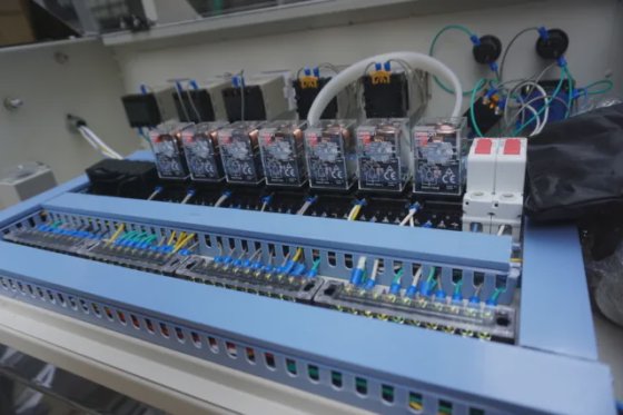 L 型收缩包装膜自动包装机