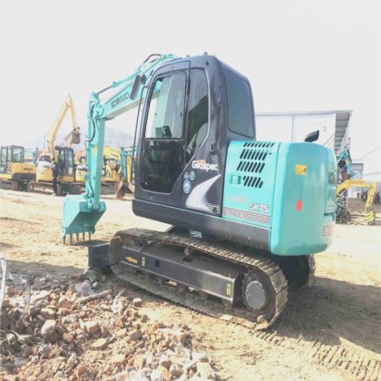Kobelco SK75