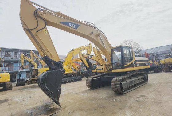 Caterpillar 社 CAT 330BL