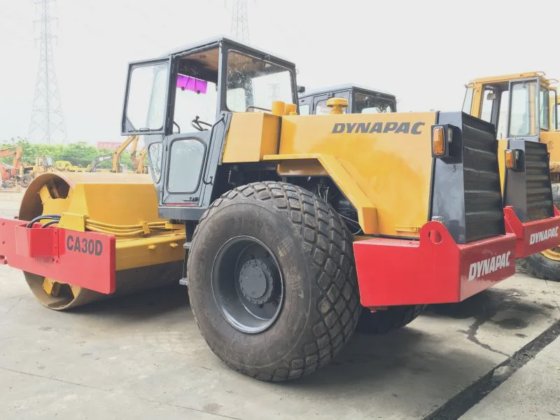 Dynapac CA30D