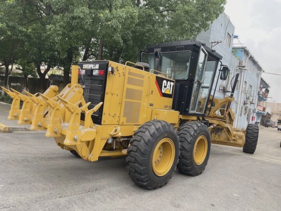 全新 Cat 140K 电动平地机，带证书和售后服务，最优惠价格