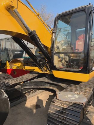320d2 挖掘机（带全套零件，状况良好）待售