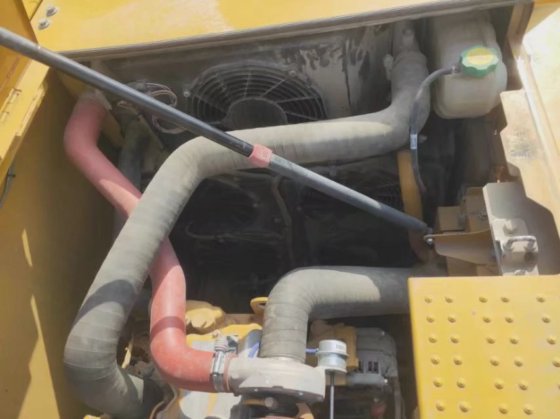 Caterpillar 社 320GC