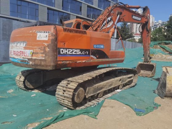 2016 Daewoo DH225LC-7