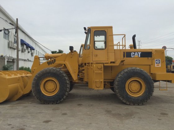 Caterpillar 社 950f