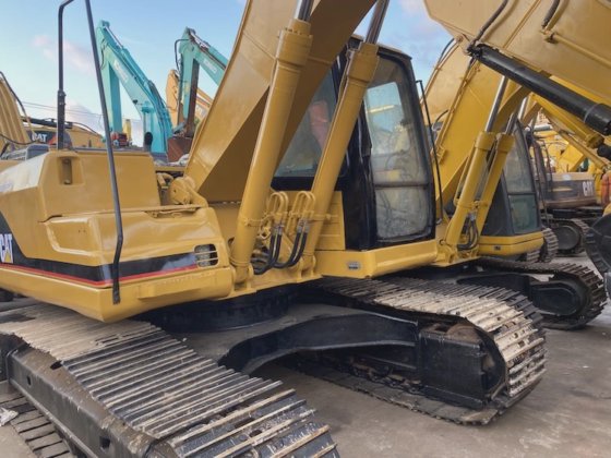 caterpillar CAT 320B