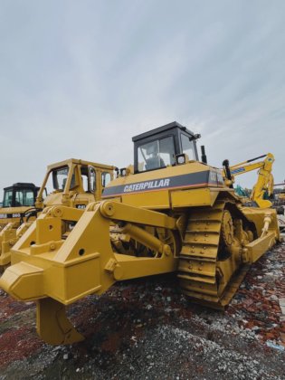 Caterpillar D8r