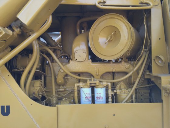 Komatsu D85