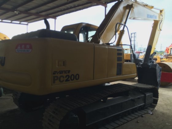 小松 Komatsu PC200 - 6