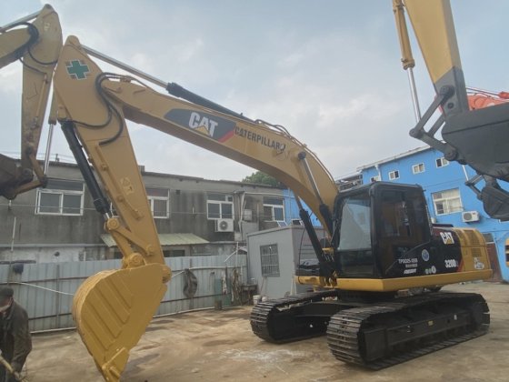 Gebrauchter 320d Bagger 330bl