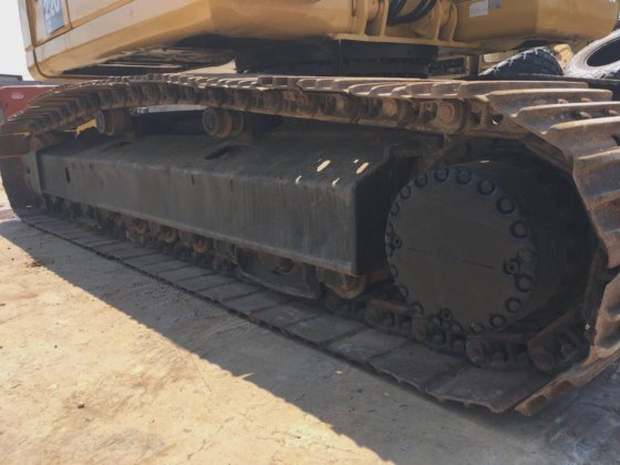 原装工作状态良好的 Komatsu PC220LC-7 二手挖掘机