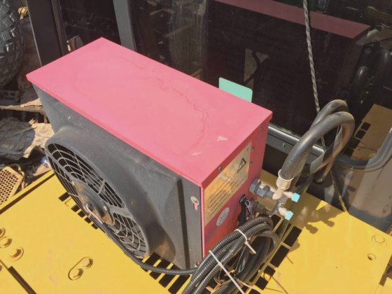 原装工作状态良好的 Komatsu PC220LC-7 二手挖掘机