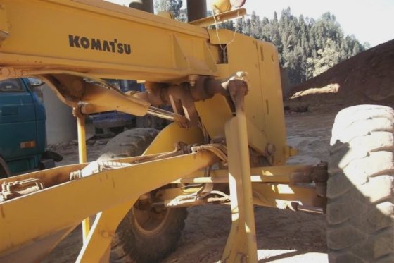 Komatsu gd625A-1