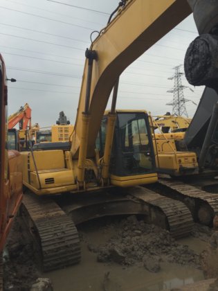 komatsu PC200-6