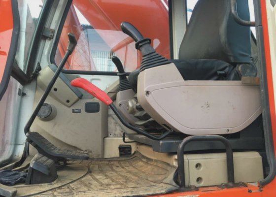 Escavadeira Doosan 300