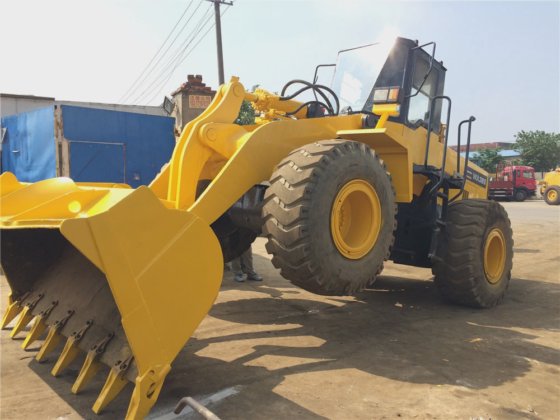 Komatsu WA380