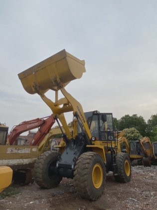 3-5 トン セカンドハンド Wa320-3 ホイールローダー