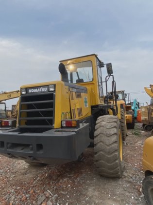 3-5 トン セカンドハンド Wa320-3 ホイールローダー