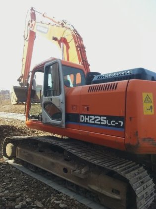 2016 Daewoo dh225lc-7
