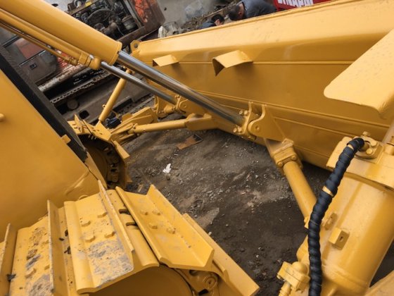 CAT 卡特彼勒 D6R