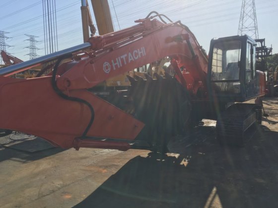 HITACHI EX200-3