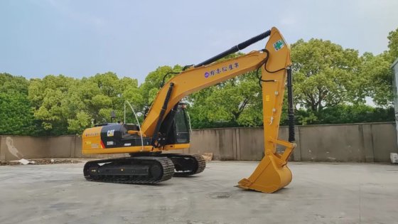 Caterpillar 社 CAT 320D